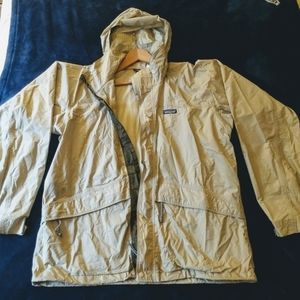 Patagonia Men's Large Raincoat